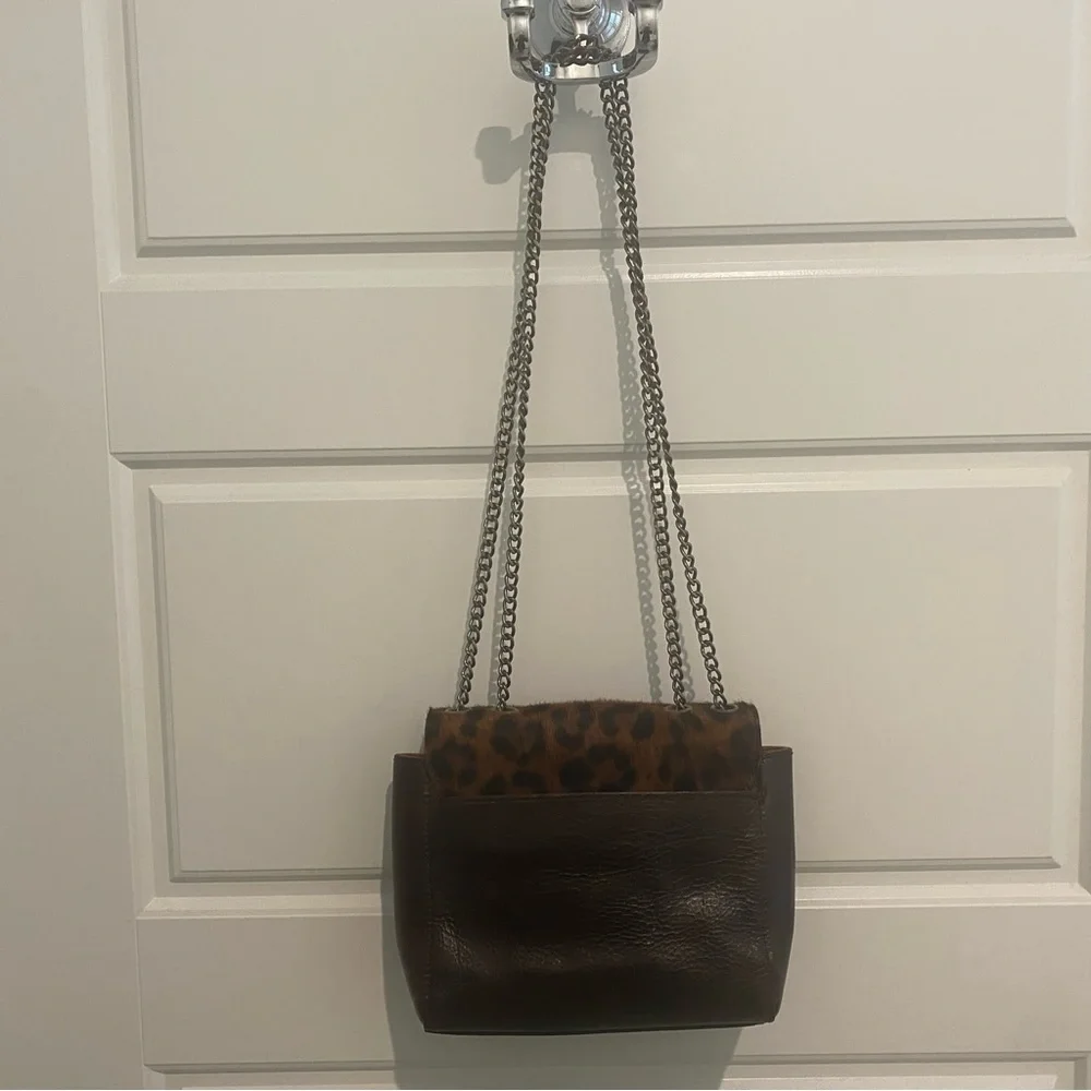 Patricia Nash Harlow Flap Crossbody in Leopard Haircalf EUC - Picture 4 of 9